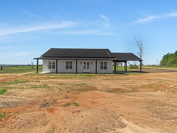 4th image of 530 Watts Rd