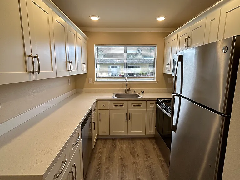 Quail Hill Apartments — Photo 56