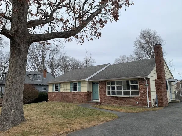 169 Railroad Ave, South Hamilton, MA 01982