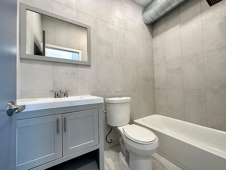 2059 Germantown Ave #9 — Photo 13