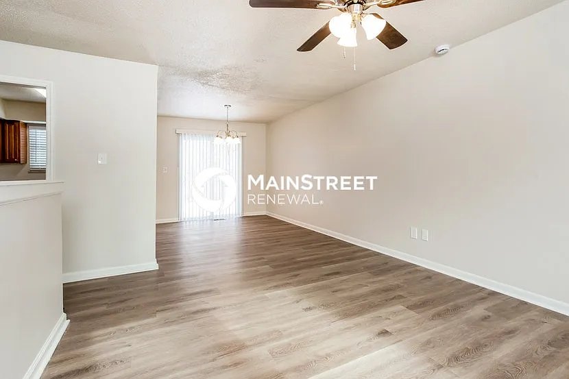 5409 Avebury Ln — Photo 3