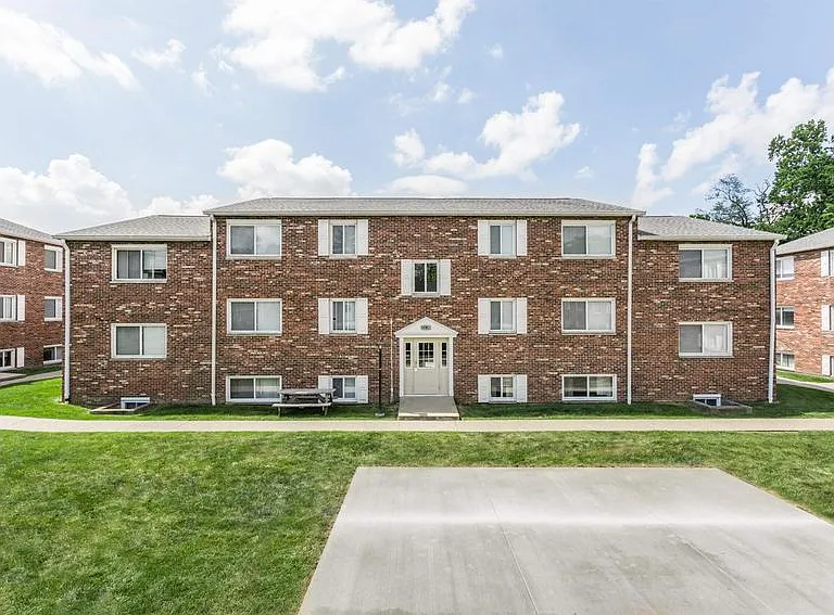 Heritage Apartments — Photo 1