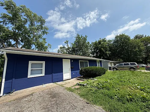 10919 Ewing Ave Photo 1