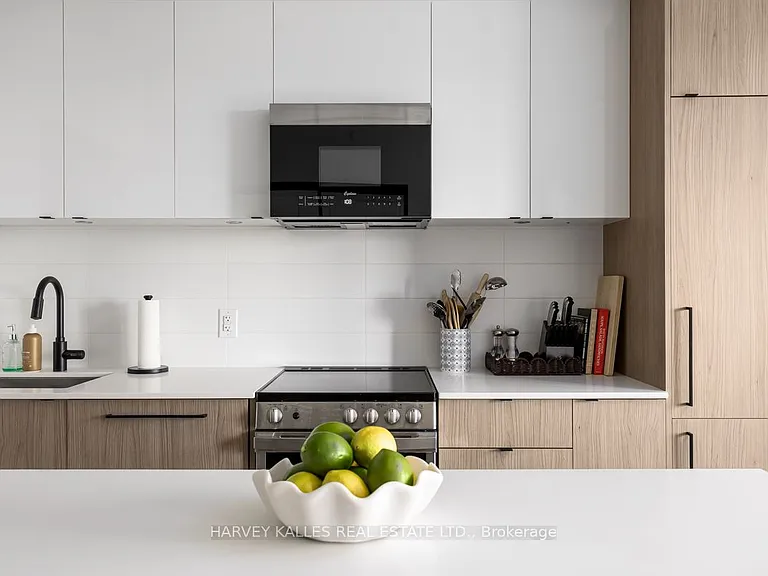 2369 Danforth Ave #710 — Photo 7