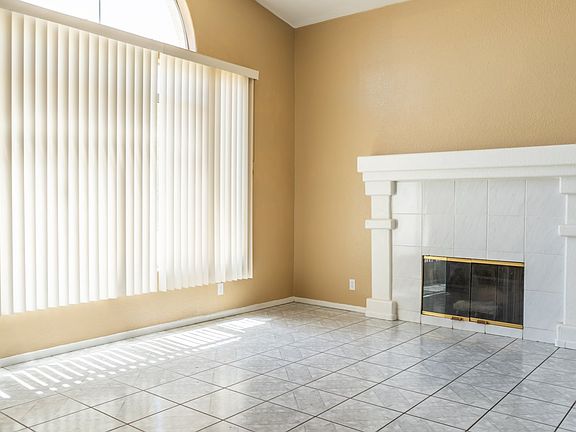 5th image of 1513 Marion Ave