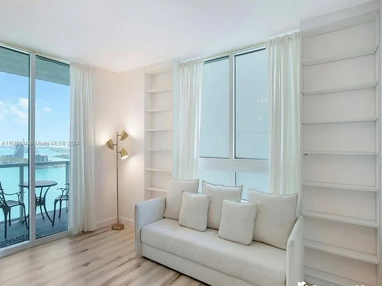 1900 N Bayshore Dr #2403 — Photo 7