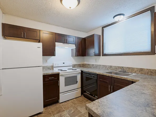 1149 E St, Lincoln, NE