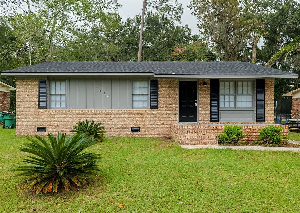 1st image of 1813 Claudia Cir
