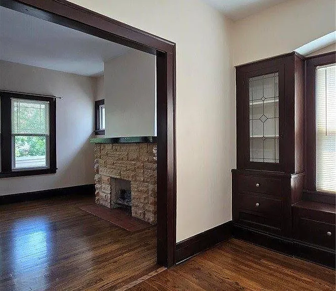 2126 Richland Ave — Photo 9