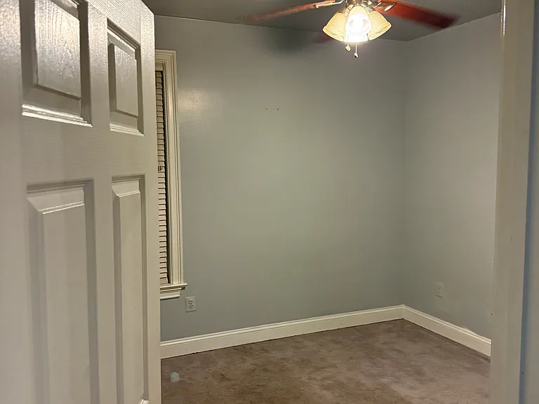 2712 Gresham Way #103 — Photo 33