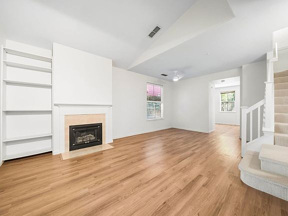 3rd image of 94 Arnold Drive