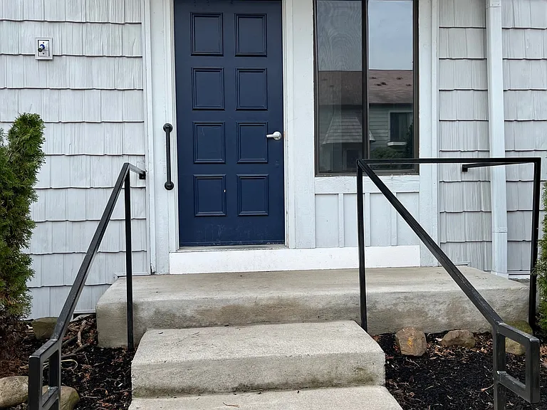 High Gate Trl — Photo 1