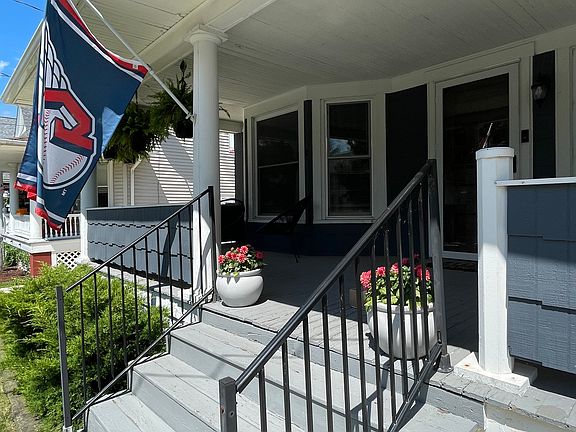 2nd image of 1523 Coutant Ave