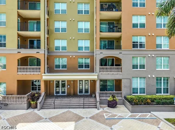 2825 Palm Beach Blvd APT 216, Fort Myers, FL 33916