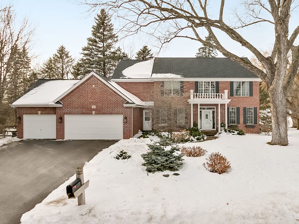 1st image of 505 Evergreen Ln N