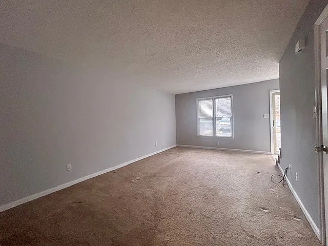 1003 Rock Knoll Ct #227 — Photo 2
