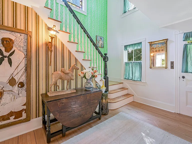 32 Saint Marys Rd — Photo 12