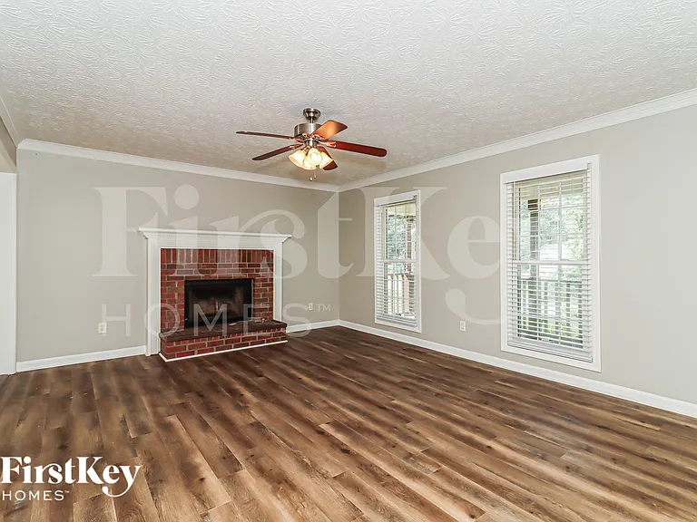 161 Poole Bridge Dr — Photo 3
