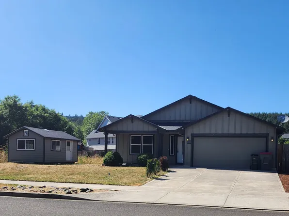 2939 NW 2nd St, McMinnville, OR 97128
