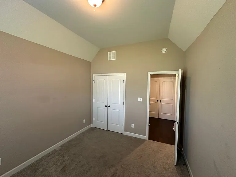 8053 Switzer Dr — Photo 10