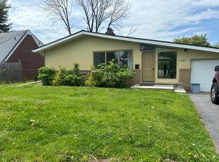 1723 Schoenersville Rd, Bethlehem, PA 18018