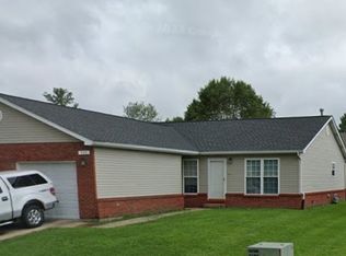 935 Evan Dr, O Fallon, IL 62269