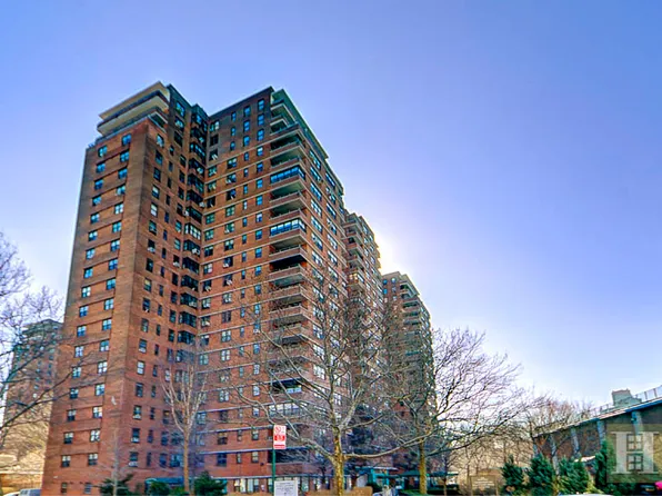 385 Grand Street image 1 of 5