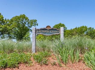 55 Hawthorne Village Rd, Nashua, NH 03062