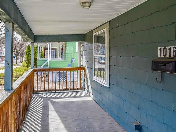 2nd image of 1016 Herberich Ave