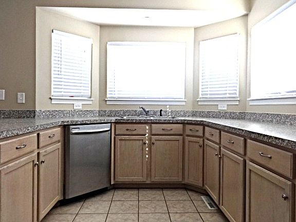3rd image of 1648 Quinn Dr