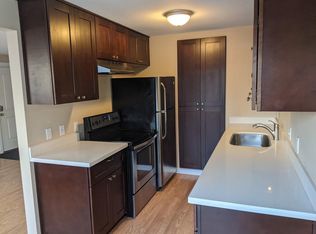 1817 6th Ave W #2, Seattle, WA 98119