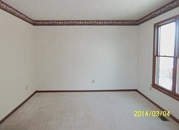 5th image of 70 Fox Harbor Dr