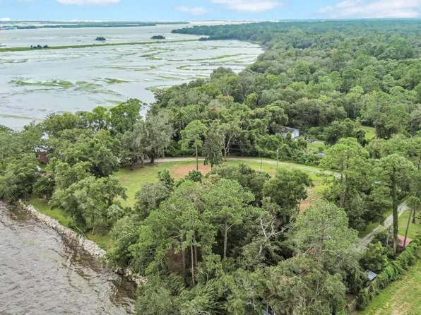 11 Morrison Creek Ln, Brunswick, GA 31523