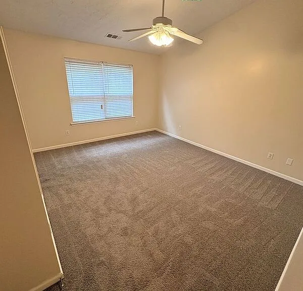 231 Village Square Dr — Photo 16