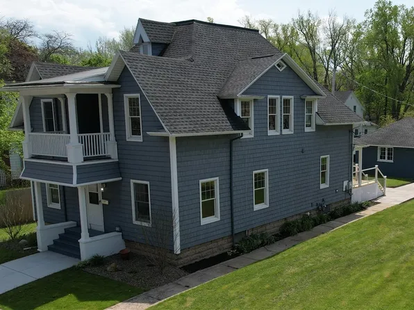 581 Beach Ave, Rochester, NY 14612