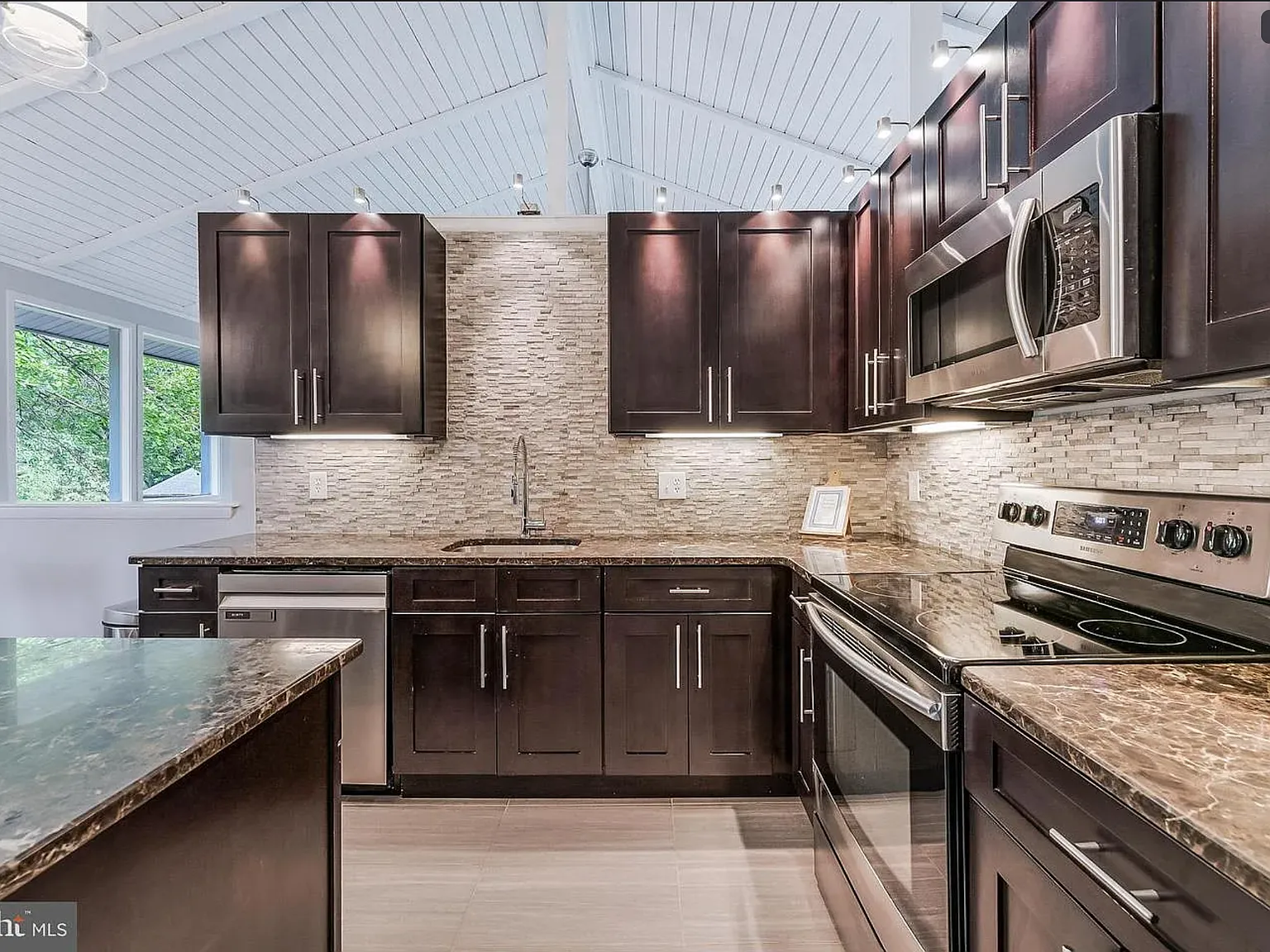 5 bed, 1584 sqft, $750 — Photo 4