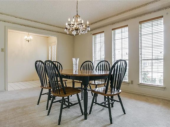 4th image of 906 S Greenstone Ln