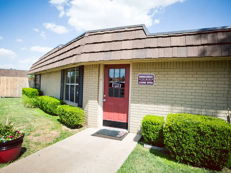 Ridgecrest Apartments