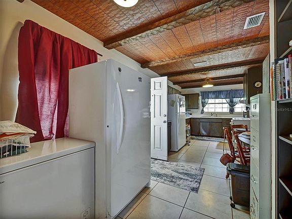 4th image of 9714 SE 110th Street Rd