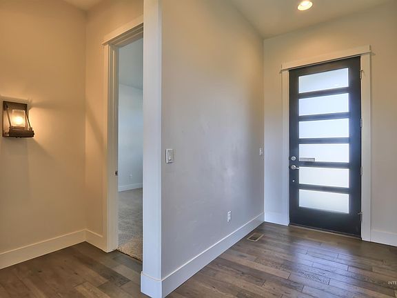 4th image of 2270 E Mores Trail Dr