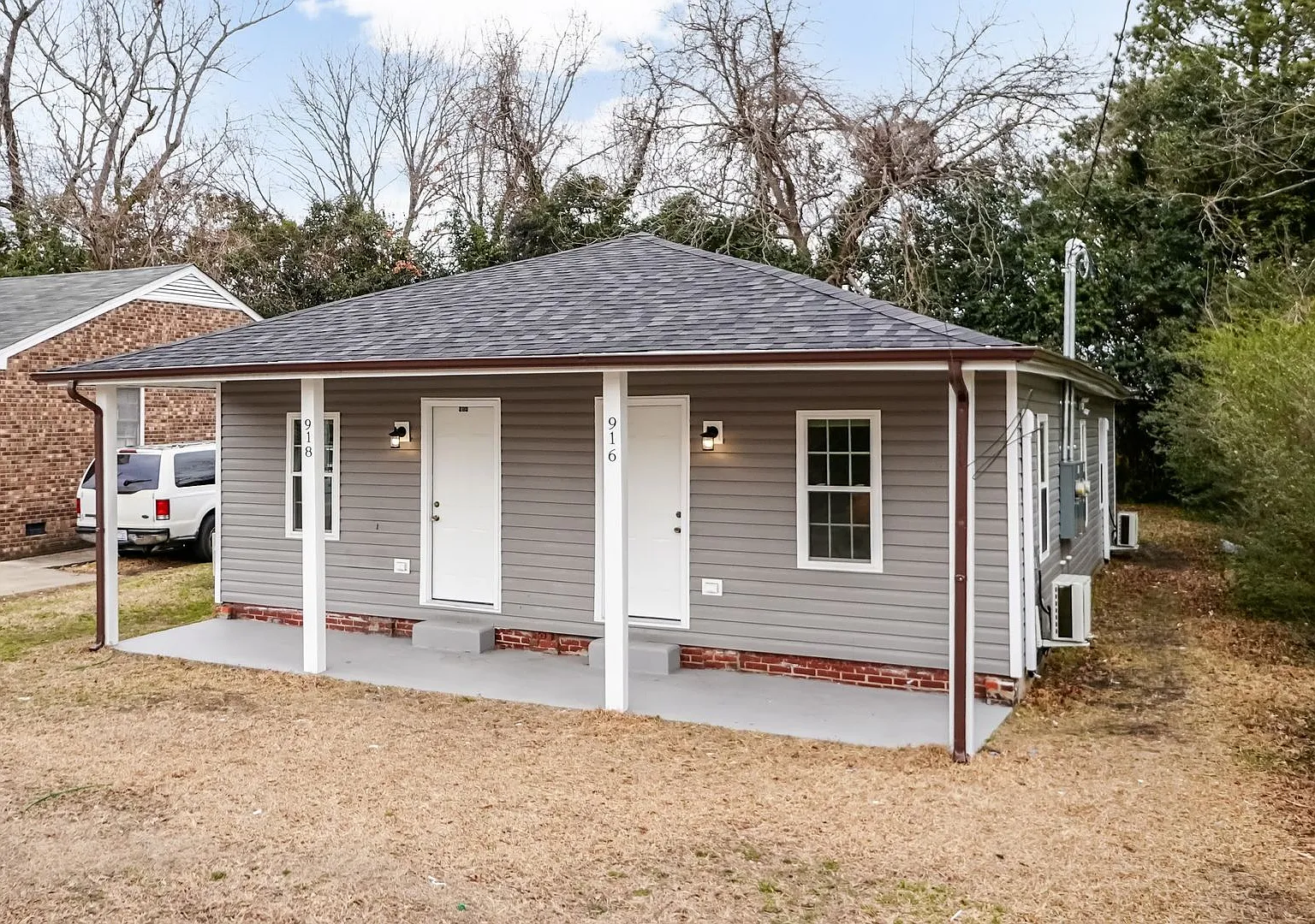 Completely Remodeled One Bedroom Home! — Photo 2