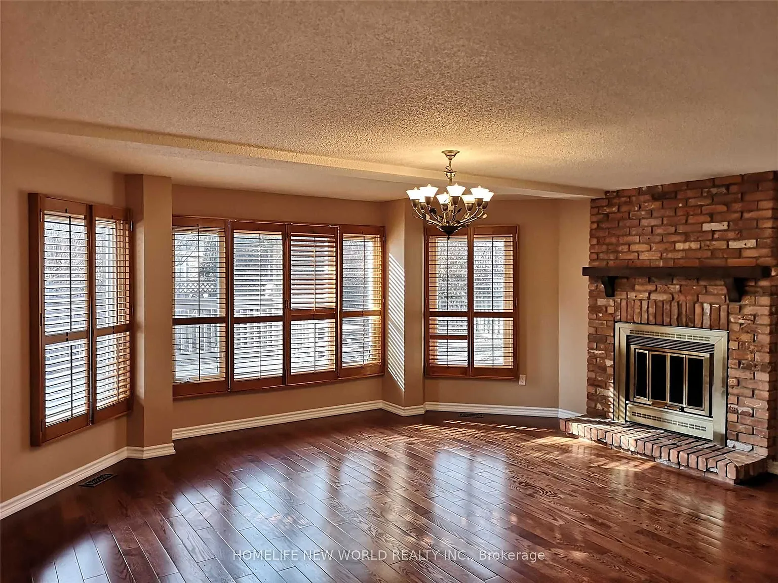 6 bed, $4,850 — Photo 3