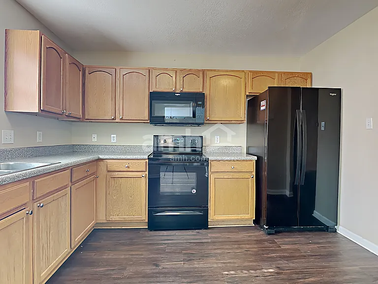 4449 Oakbank Ln — Photo 4