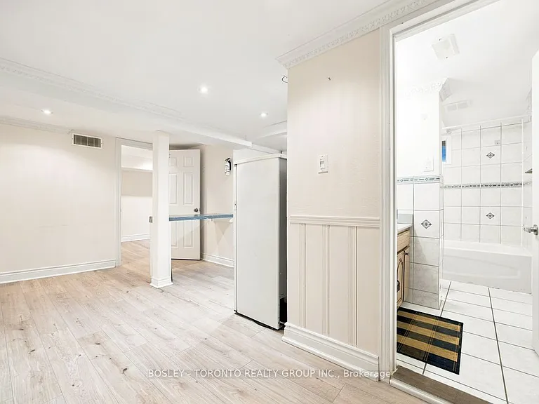 3 Timgren Dr #LOWER — Photo 11