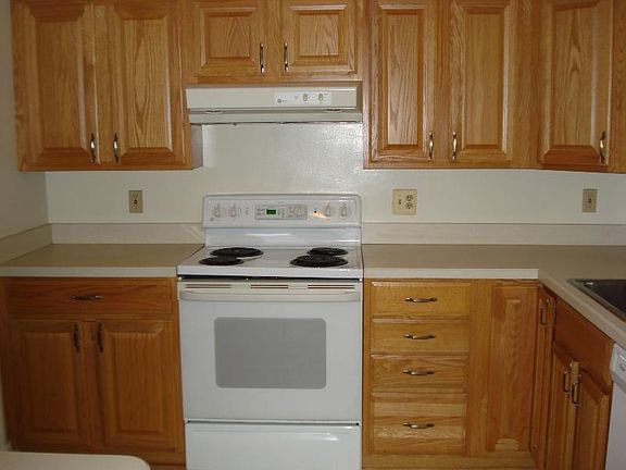 4th image of 3312 Potterton Dr