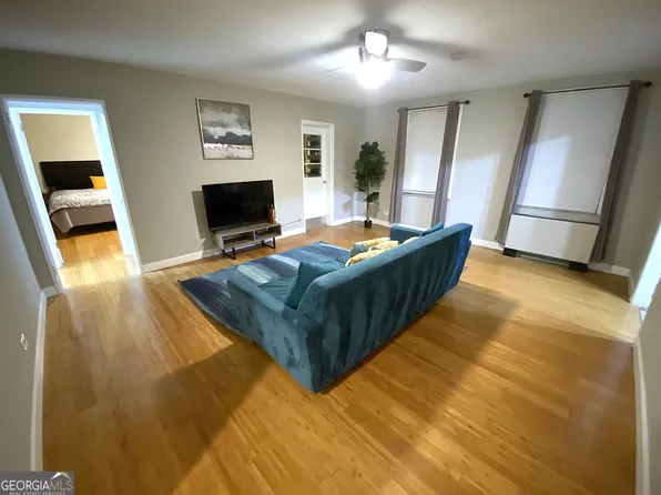 300 Peachtree St NE APT 20K, Atlanta, GA 30308