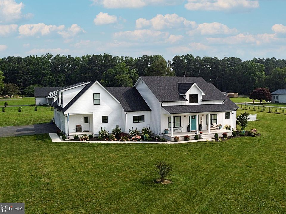 1st image of 21616 Warsaw Way