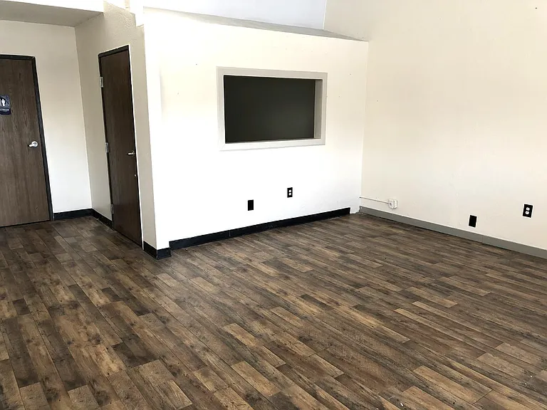 1357 Feather River Blvd — Photo 2