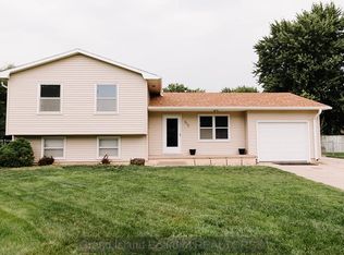 512 Kennedy Pl, Grand Island, NE 68803