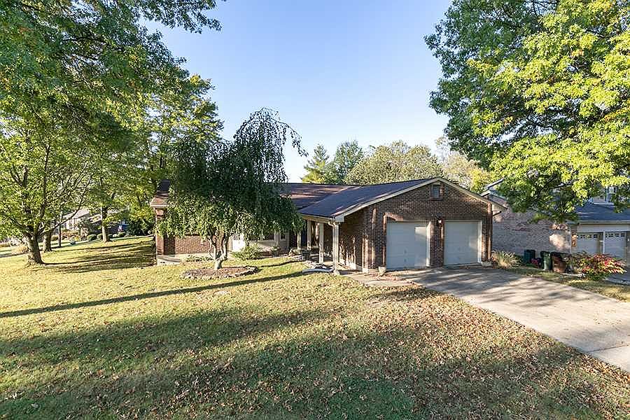 1st image of 821 Bluegrass Ct